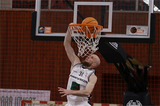 3. zápas štvrťfinále Niké SBL: BC Prievidza - Inter Bratislava 79:69 (foto: Ladislav Szibilla)	
