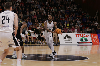 3. zápas štvrťfinále Niké SBL: BC Prievidza - Inter Bratislava 79:69 (foto: Ladislav Szibilla)	