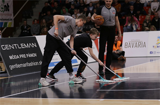 3. zápas štvrťfinále Niké SBL: BC Prievidza - Inter Bratislava 79:69 (foto: Ladislav Szibilla)	
