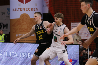 3. zápas štvrťfinále Niké SBL: BC Prievidza - Inter Bratislava 79:69 (foto: Ladislav Szibilla)	