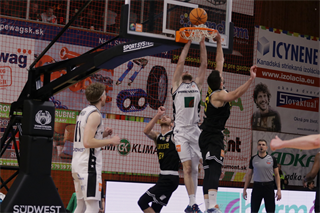3. zápas štvrťfinále Niké SBL: BC Prievidza - Inter Bratislava 79:69 (foto: Ladislav Szibilla)	