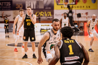 3. štvrťfinále Niké SBL: BC Prievidza - Inter Bratislava 79:69 (foto: Vladimír Králik)	