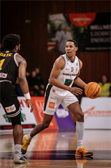 3. štvrťfinále Niké SBL: BC Prievidza - Inter Bratislava 79:69 (foto: Vladimír Králik)	