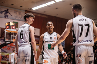 3. štvrťfinále Niké SBL: BC Prievidza - Inter Bratislava 79:69 (foto: Vladimír Králik)	