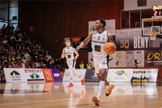 3. štvrťfinále Niké SBL: BC Prievidza - Inter Bratislava 79:69 (foto: Vladimír Králik)	