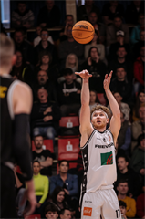 3. štvrťfinále Niké SBL: BC Prievidza - Inter Bratislava 79:69 (foto: Vladimír Králik)	