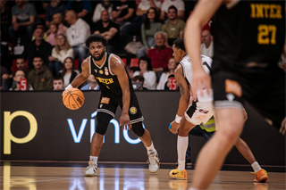 3. štvrťfinále Niké SBL: BC Prievidza - Inter Bratislava 79:69 (foto: Vladimír Králik)	