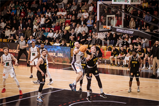 3. štvrťfinále Niké SBL: BC Prievidza - Inter Bratislava 79:69 (foto: Vladimír Králik)	