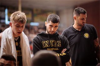 3. štvrťfinále Niké SBL: BC Prievidza - Inter Bratislava 79:69 (foto: Vladimír Králik)	