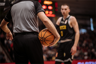 3. štvrťfinále Niké SBL: BC Prievidza - Inter Bratislava 79:69 (foto: Vladimír Králik)	