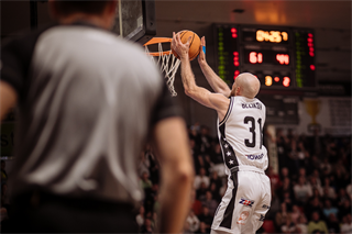 3. štvrťfinále Niké SBL: BC Prievidza - Inter Bratislava 79:69 (foto: Vladimír Králik)	