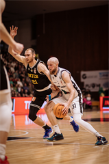 3. štvrťfinále Niké SBL: BC Prievidza - Inter Bratislava 79:69 (foto: Vladimír Králik)	