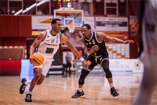 3. štvrťfinále Niké SBL: BC Prievidza - Inter Bratislava 79:69 (foto: Vladimír Králik)	