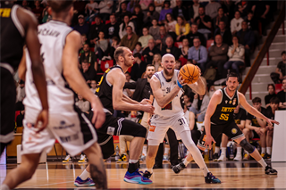 3. štvrťfinále Niké SBL: BC Prievidza - Inter Bratislava 79:69 (foto: Vladimír Králik)	