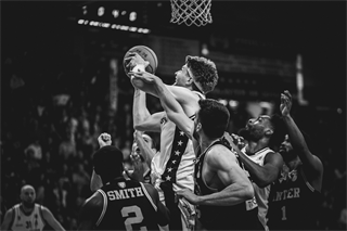 3. štvrťfinále Niké SBL: BC Prievidza - Inter Bratislava 79:69 (foto: Vladimír Králik)	