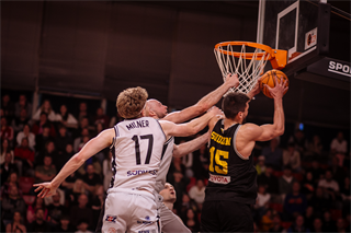 3. štvrťfinále Niké SBL: BC Prievidza - Inter Bratislava 79:69 (foto: Vladimír Králik)	