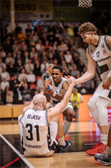 3. štvrťfinále Niké SBL: BC Prievidza - Inter Bratislava 79:69 (foto: Vladimír Králik)	