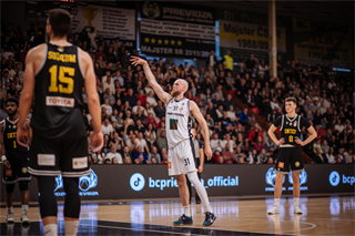 3. štvrťfinále Niké SBL: BC Prievidza - Inter Bratislava 79:69 (foto: Vladimír Králik)	