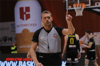 5. zápas štvrťfinále Niké SBL: BC Prievidza - Inter Bratislava 79:78 (foto: Ladislav Szibilla)	