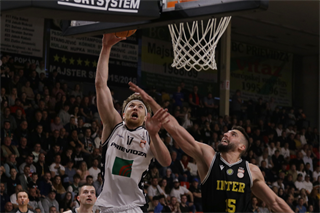 5. zápas štvrťfinále Niké SBL: BC Prievidza - Inter Bratislava 79:78 (foto: Ladislav Szibilla)	