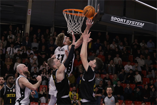 5. zápas štvrťfinále Niké SBL: BC Prievidza - Inter Bratislava 79:78 (foto: Ladislav Szibilla)	