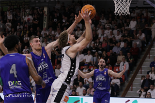 1. zápas semifinále Niké SBL: BC Prievidza - Spišskí Rytieri 81:83 (foto: Ladislav Szibilla)	