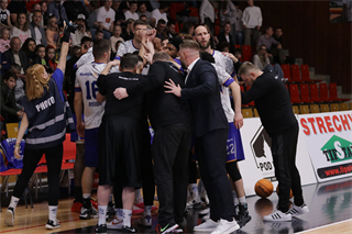 1. zápas semifinále Niké SBL: BC Prievidza - Spišskí Rytieri 81:83 (foto: Ladislav Szibilla)	