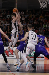 1. zápas semifinále Niké SBL: BC Prievidza - Spišskí Rytieri 81:83 (foto: Ladislav Szibilla)	