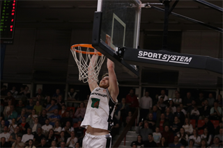 1. zápas semifinále Niké SBL: BC Prievidza - Spišskí Rytieri 81:83 (foto: Ladislav Szibilla)	