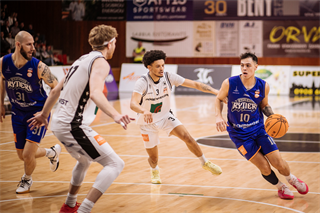 1. semifinále Niké SBL: BC Prievidza - Spišskí Rytieri 81:83 (foto: Vladimír Králik)	