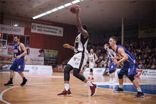 BC Prievidza -BK 04 AC LB Spišská Nová Ves 71:82 (foto: Vladimír Králik)