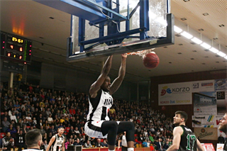 BC Prievidza– MBK Handlová 97:68 (foto: Ladislav Szibilla)