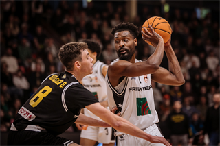 5. zápas štvrťfinále Niké SBL: BC Prievidza - Inter Bratislava 79:78 (foto: Vladimír Králik)	