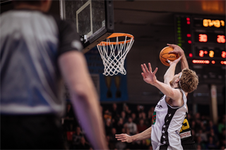 5. zápas štvrťfinále Niké SBL: BC Prievidza - Inter Bratislava 79:78 (foto: Vladimír Králik)	