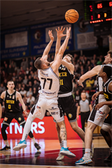 5. zápas štvrťfinále Niké SBL: BC Prievidza - Inter Bratislava 79:78 (foto: Vladimír Králik)	