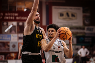 5. zápas štvrťfinále Niké SBL: BC Prievidza - Inter Bratislava 79:78 (foto: Vladimír Králik)	
