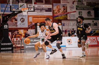 5. zápas štvrťfinále Niké SBL: BC Prievidza - Inter Bratislava 79:78 (foto: Vladimír Králik)	