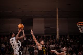 5. zápas štvrťfinále Niké SBL: BC Prievidza - Inter Bratislava 79:78 (foto: Vladimír Králik)	