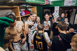 5. zápas štvrťfinále Niké SBL: BC Prievidza - Inter Bratislava 79:78 (foto: Vladimír Králik)	