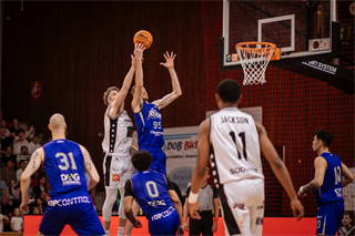 3. semifinále Niké SBL: BC Prievidza - Spišskí Rytieri 102:89 (foto: Vladimír Králik)	