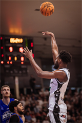 3. semifinále Niké SBL: BC Prievidza - Spišskí Rytieri 102:89 (foto: Vladimír Králik)	