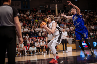 3. semifinále Niké SBL: BC Prievidza - Spišskí Rytieri 102:89 (foto: Vladimír Králik)	