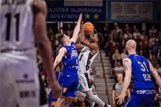 3. semifinále Niké SBL: BC Prievidza - Spišskí Rytieri 102:89 (foto: Vladimír Králik)	