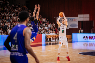3. semifinále Niké SBL: BC Prievidza - Spišskí Rytieri 102:89 (foto: Vladimír Králik)	
