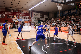 3. semifinále Niké SBL: BC Prievidza - Spišskí Rytieri 102:89 (foto: Vladimír Králik)	