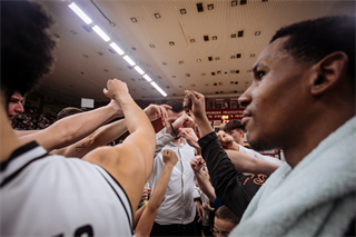 3. semifinále Niké SBL: BC Prievidza - Spišskí Rytieri 102:89 (foto: Vladimír Králik)	