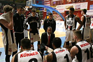 BC Prievidza- MBK Rieker Com-Therm Komárno 86:62 (foto: Ladislav Szibilla)