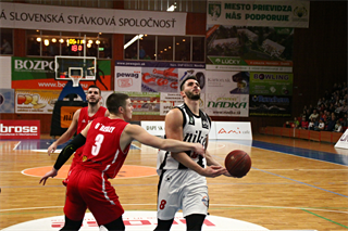 BC Prievidza- MBK Rieker Com-Therm Komárno 86:62 (foto: Ladislav Szibilla)