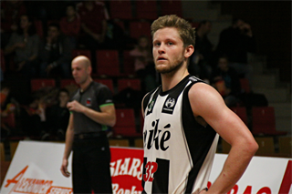 BC Prievidza- MBK Rieker Com-Therm Komárno 86:62 (foto: Ladislav Szibilla)