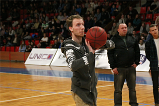 BC Prievidza- MBK Rieker Com-Therm Komárno 86:62 (foto: Ladislav Szibilla)